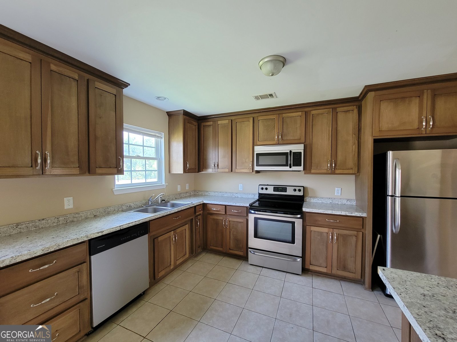 426 Coachs Way Statesboro - 2