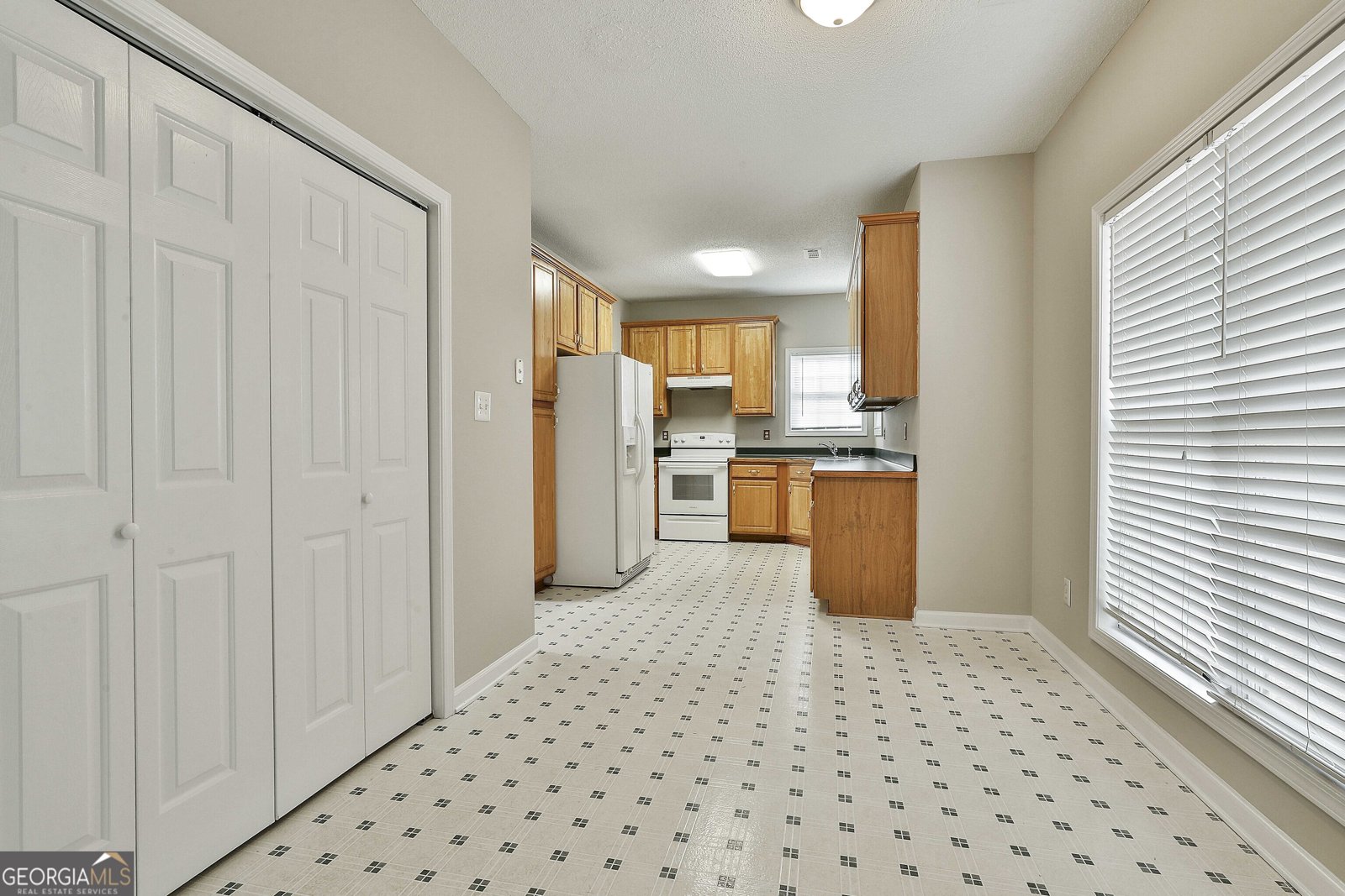 12241 Crestwood Court Fayetteville - 12