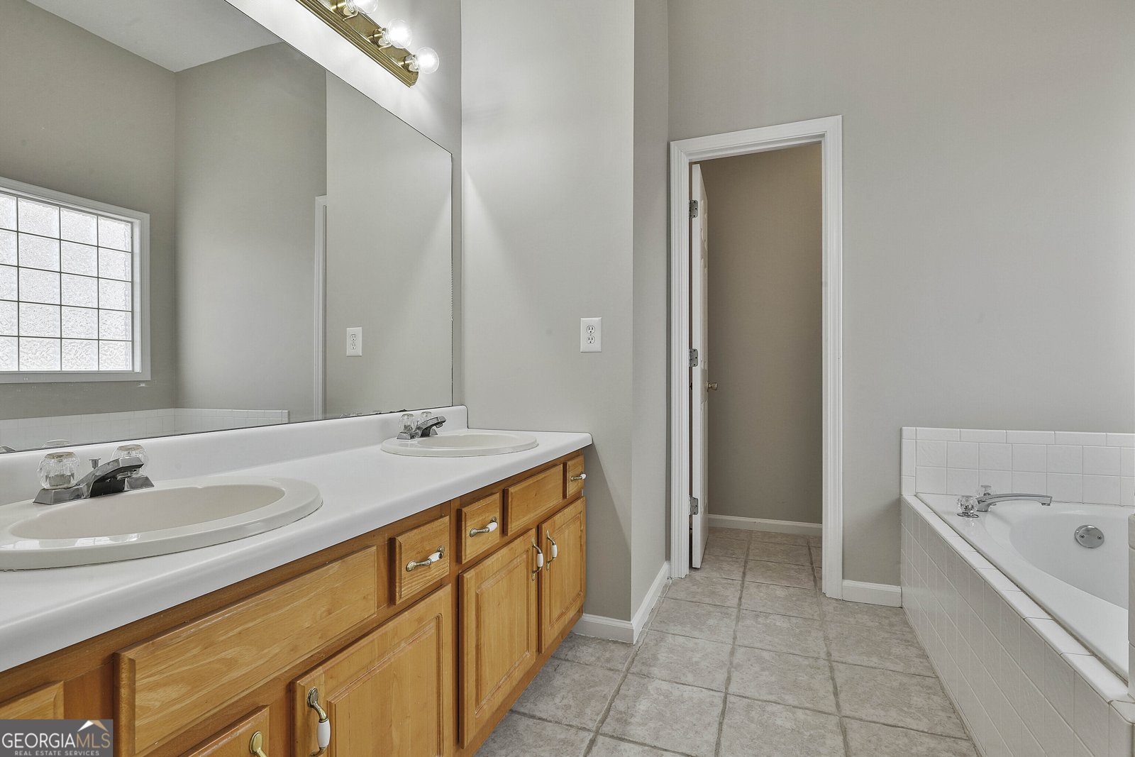 12241 Crestwood Court Fayetteville - 21