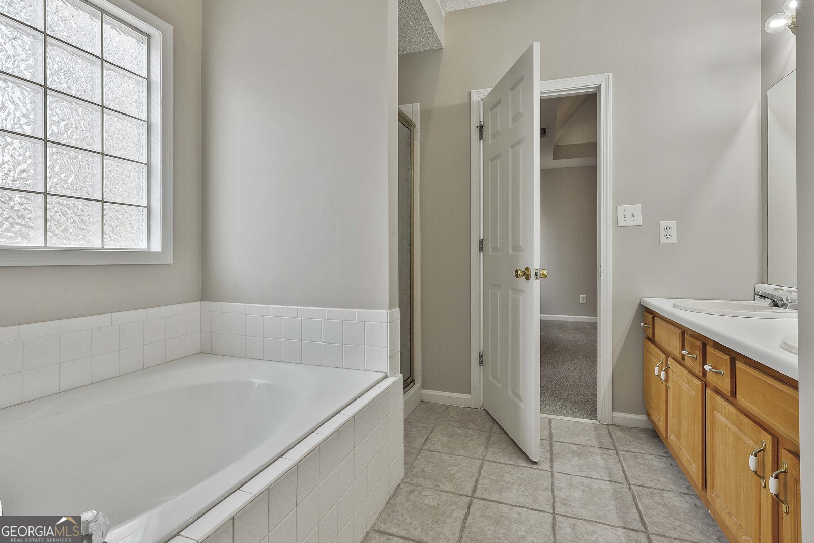 12241 Crestwood Court Fayetteville - 23