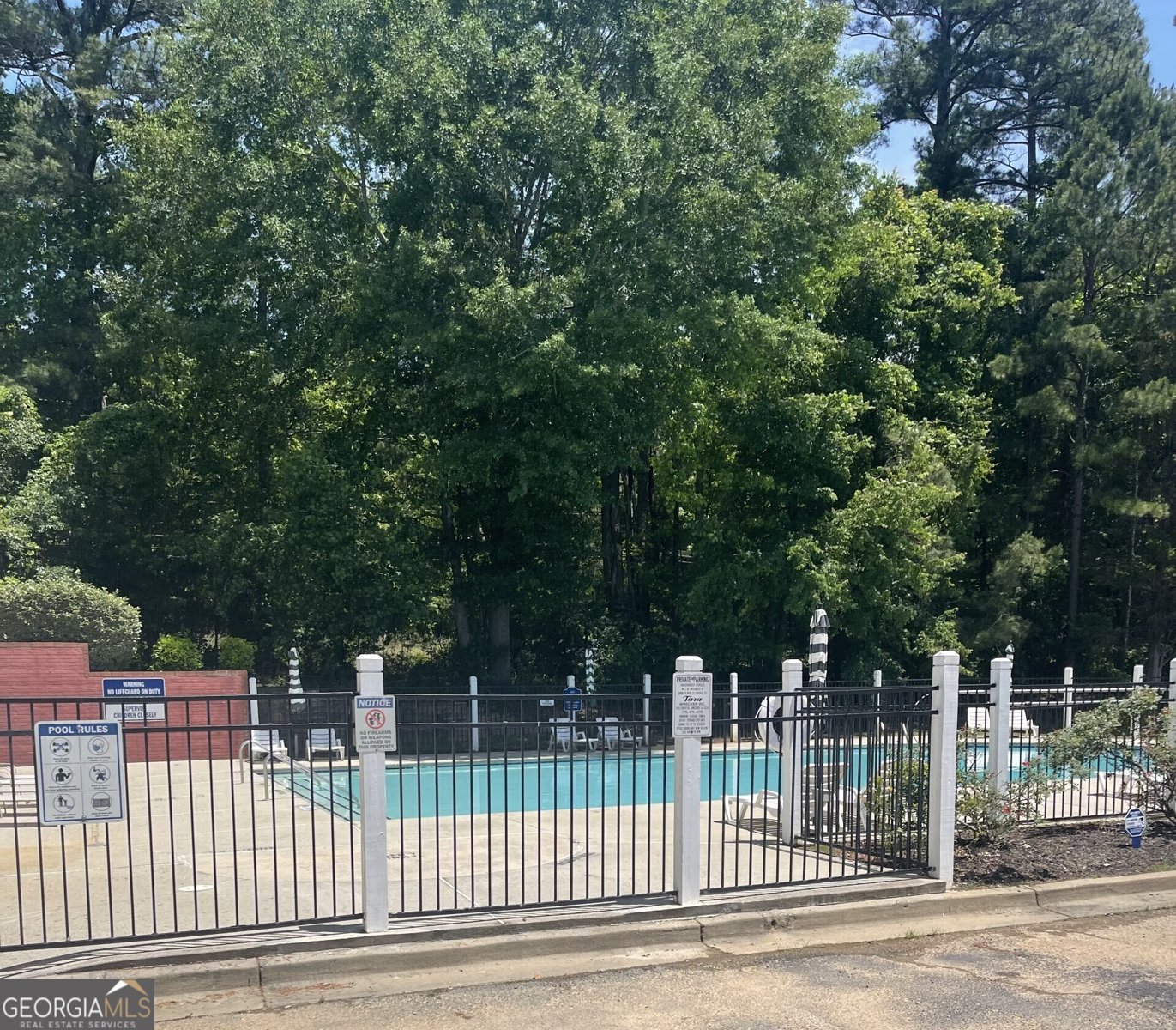 12241 Crestwood Court Fayetteville - 33