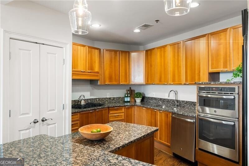 2881 Peachtree Road Atlanta - 12