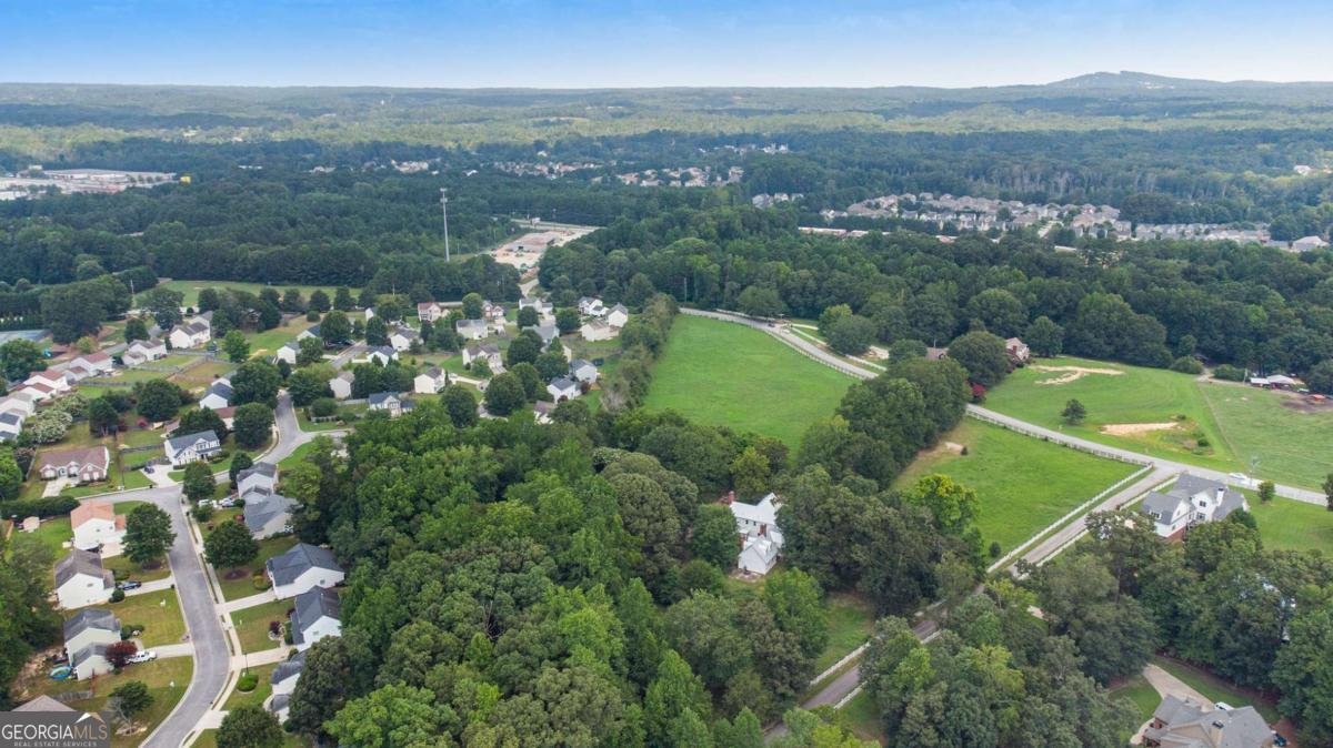 5809 Warren Farm Road Powder Springs - 58