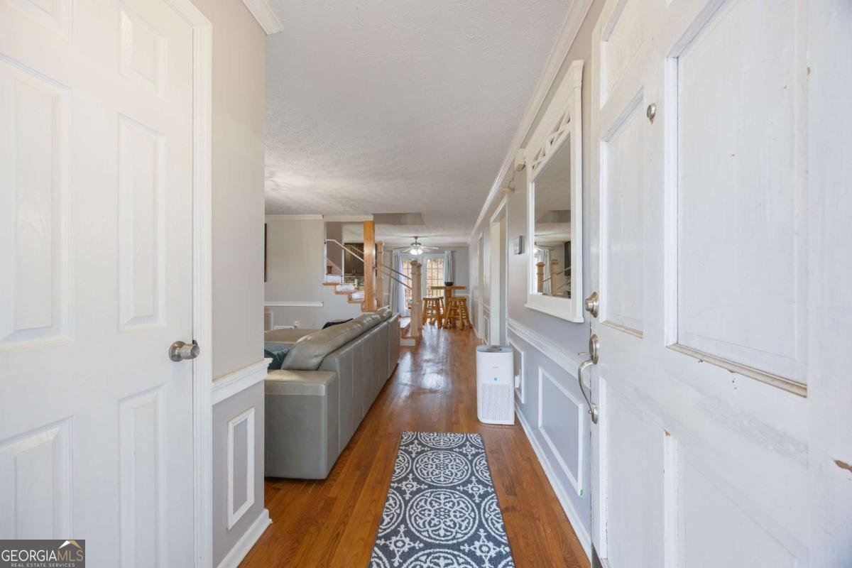 135 Cowan Trail Stockbridge - 1