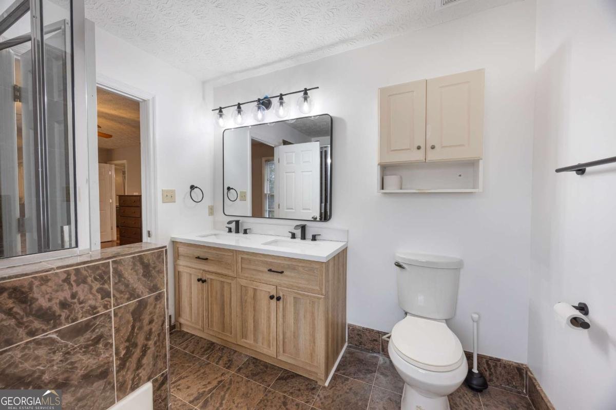 135 Cowan Trail Stockbridge - 21