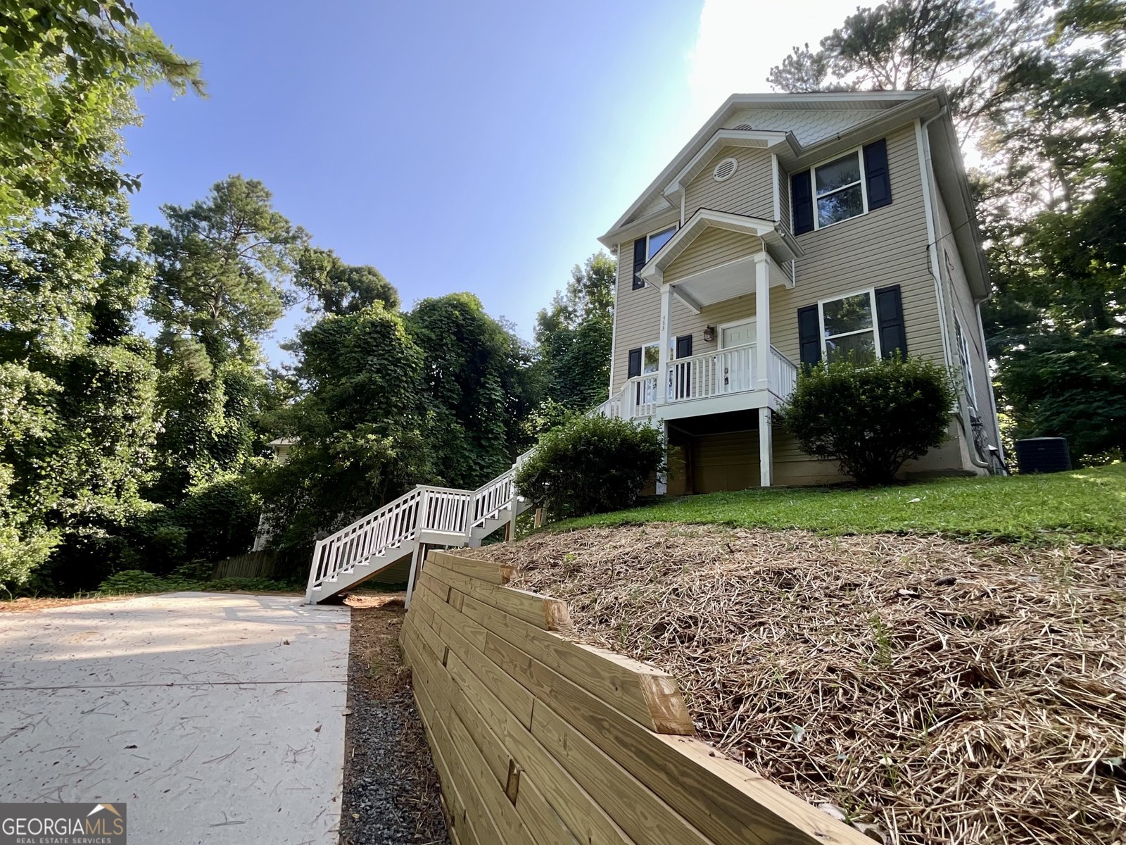 483 Fairlane Circle Atlanta - 1