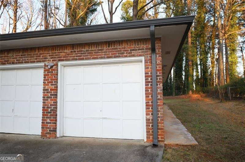 4765 FELLSWOOD Drive Stone Mountain - 40