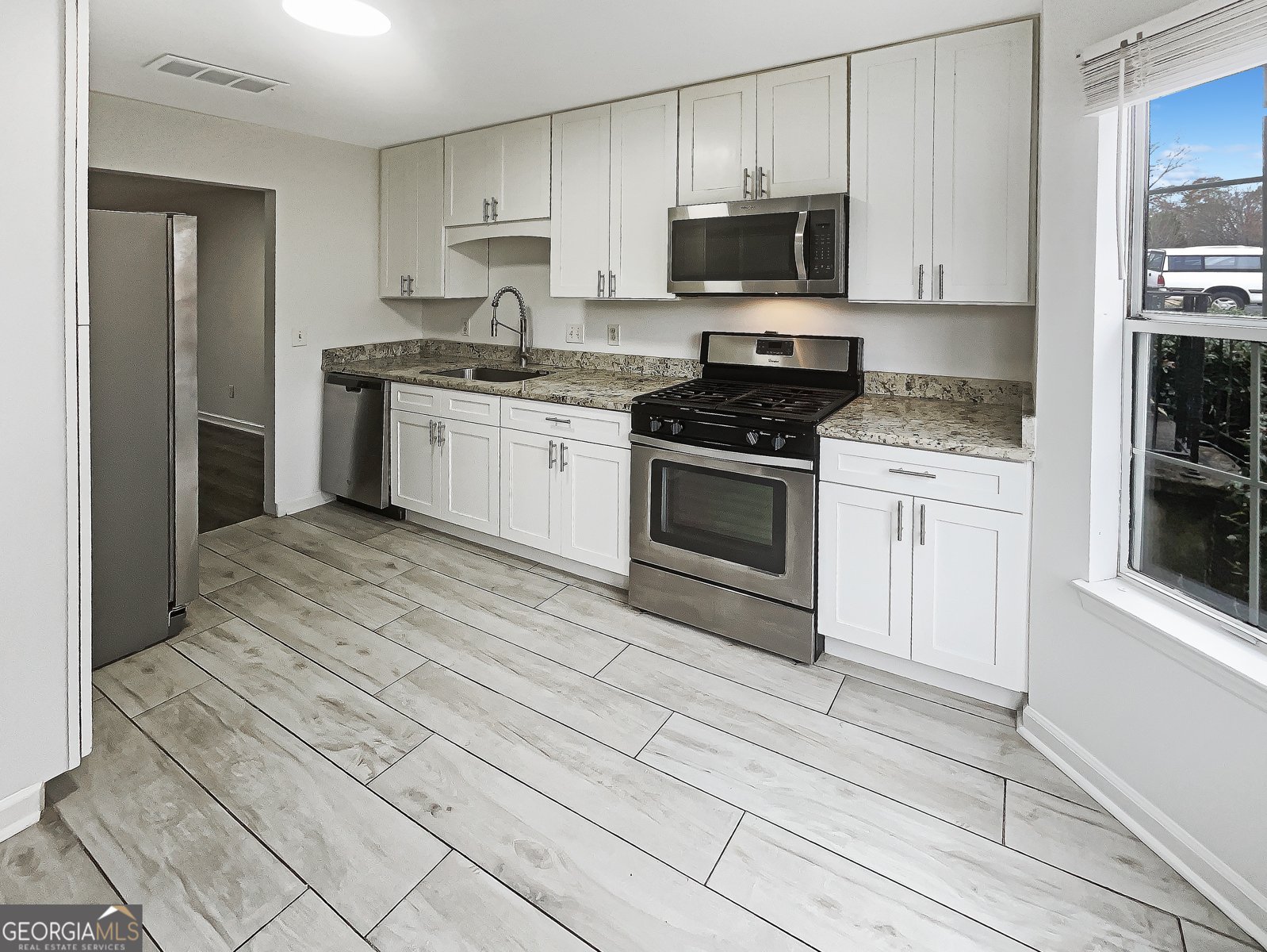 6420 Wedgeview Drive Tucker - 6