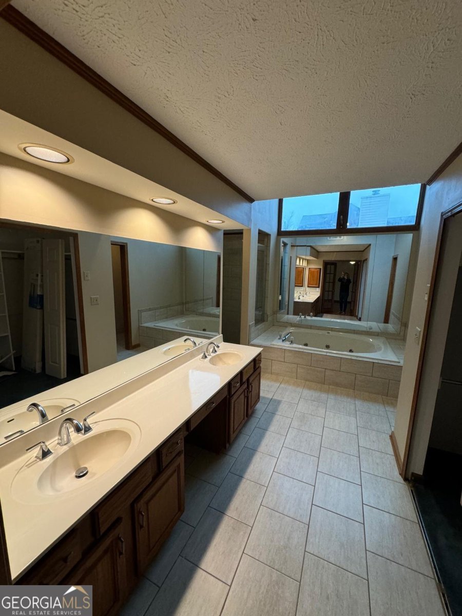 105 Windridge Drive Fayetteville - 14