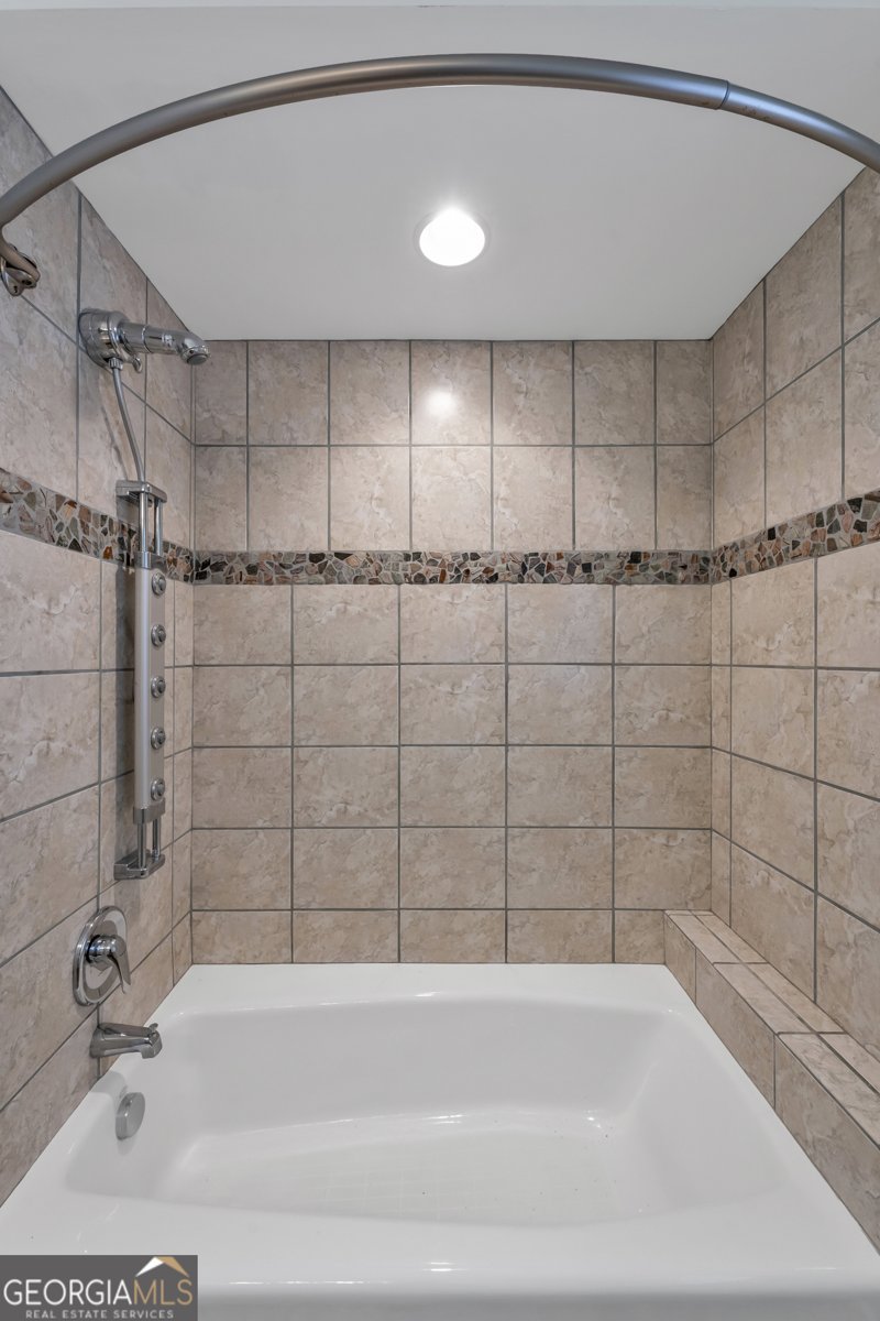 207 Liberty Washington - 18