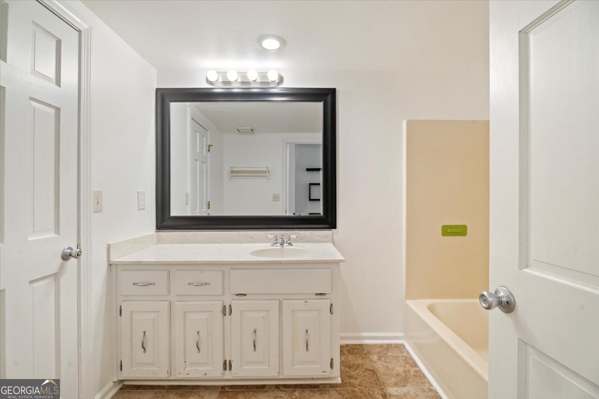 795 Saddle Ridge Trace Roswell - 22