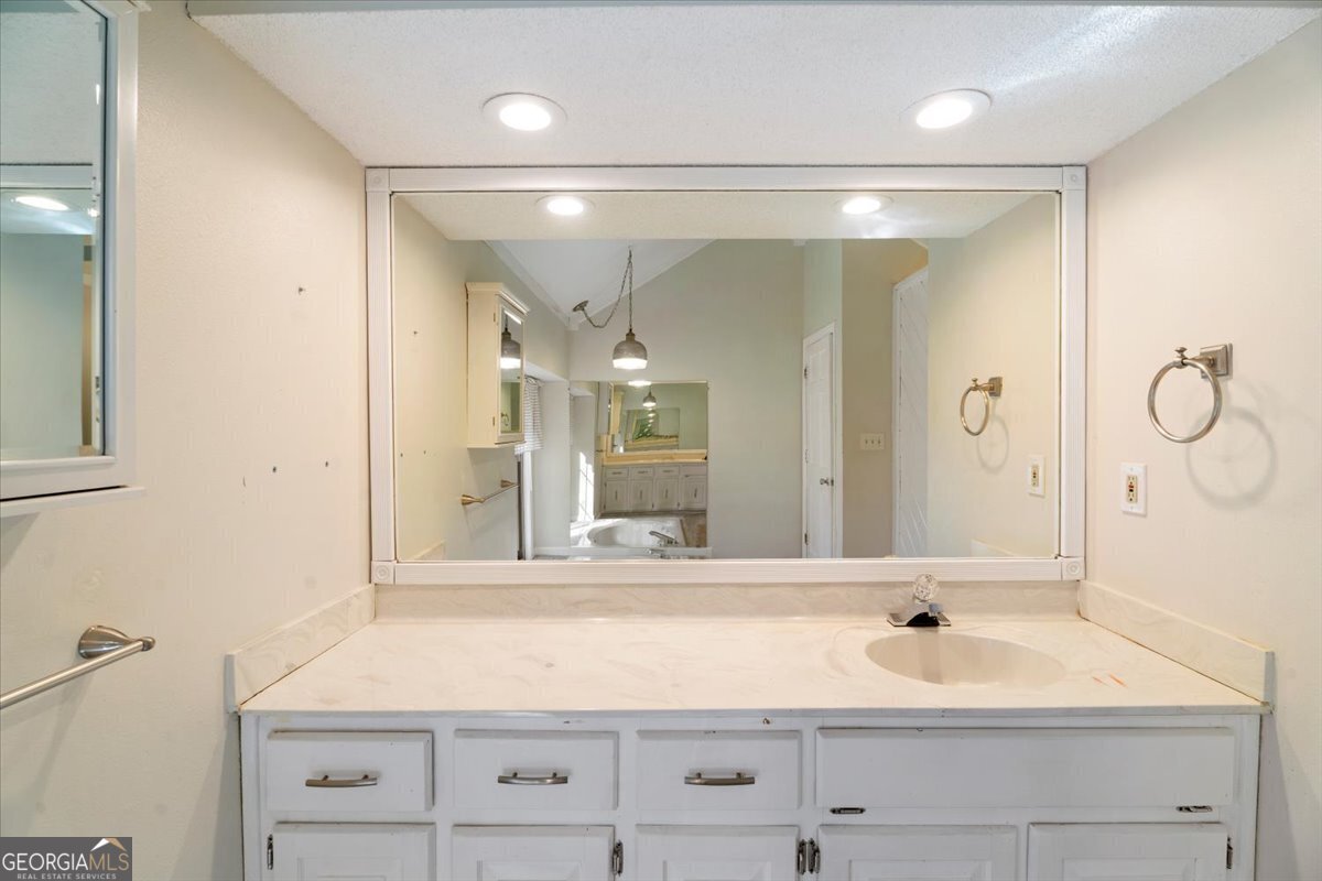 795 Saddle Ridge Trace Roswell - 28