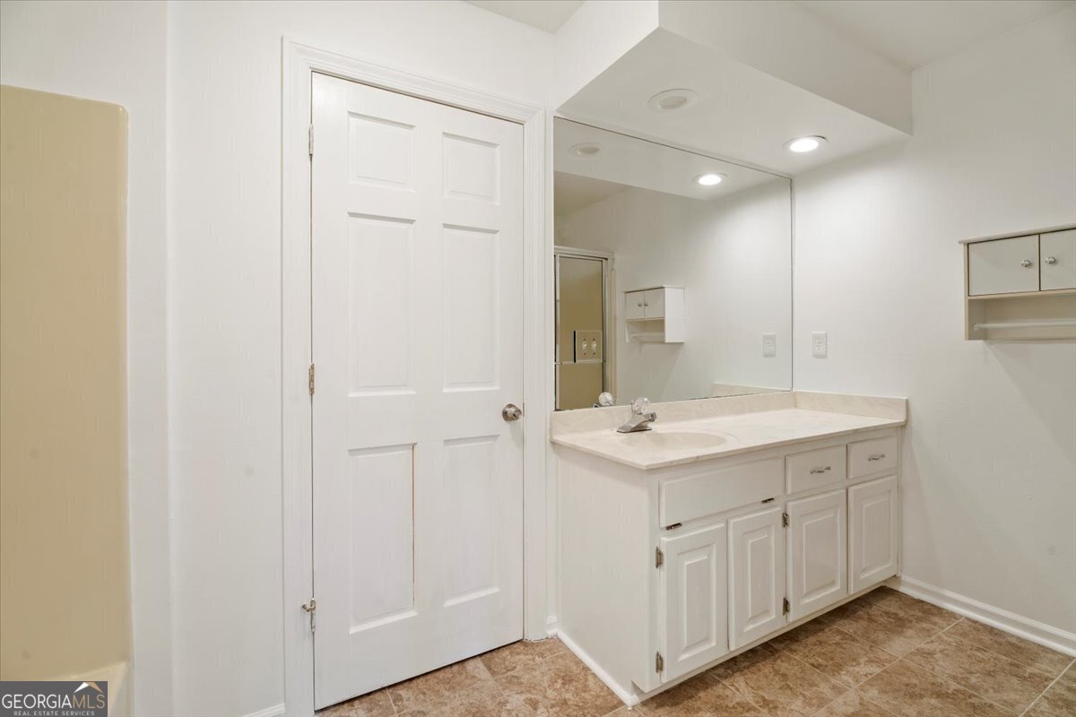 795 Saddle Ridge Trace Roswell - 32