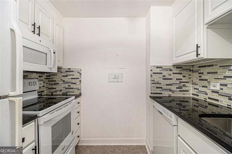 375 RALPH MCGILL Boulevard Atlanta - 12