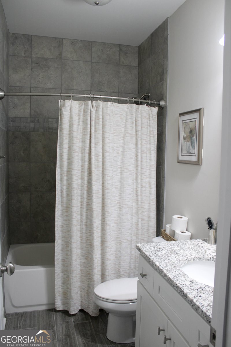 406 Lakeview Way Lagrange - 45