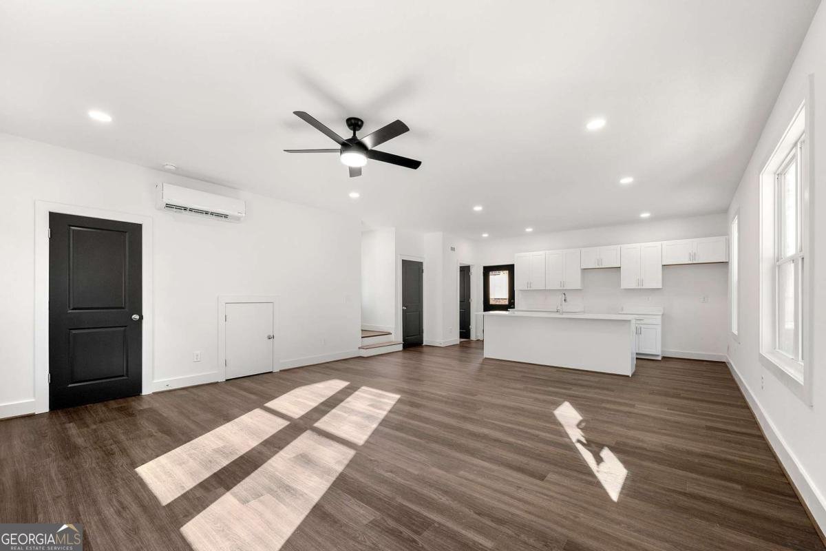 1098 Wedgewood Drive Atlanta - 4