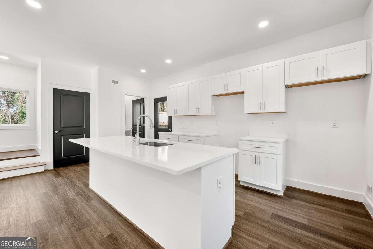 1098 Wedgewood Drive Atlanta - 7