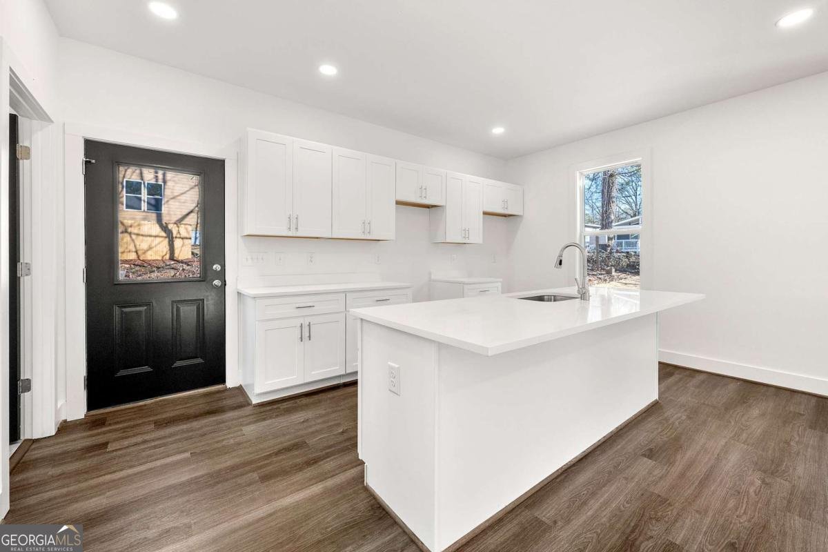 1098 Wedgewood Drive Atlanta - 8