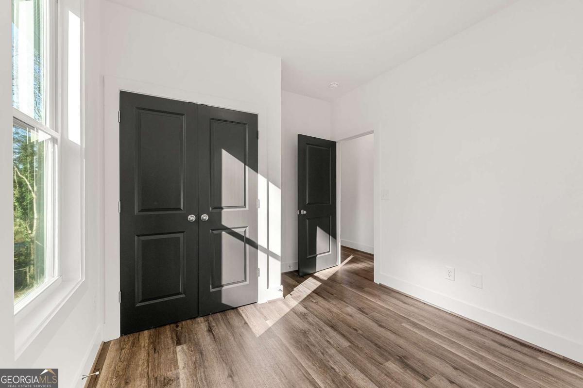 1092 Wedgewood Drive Atlanta - 19