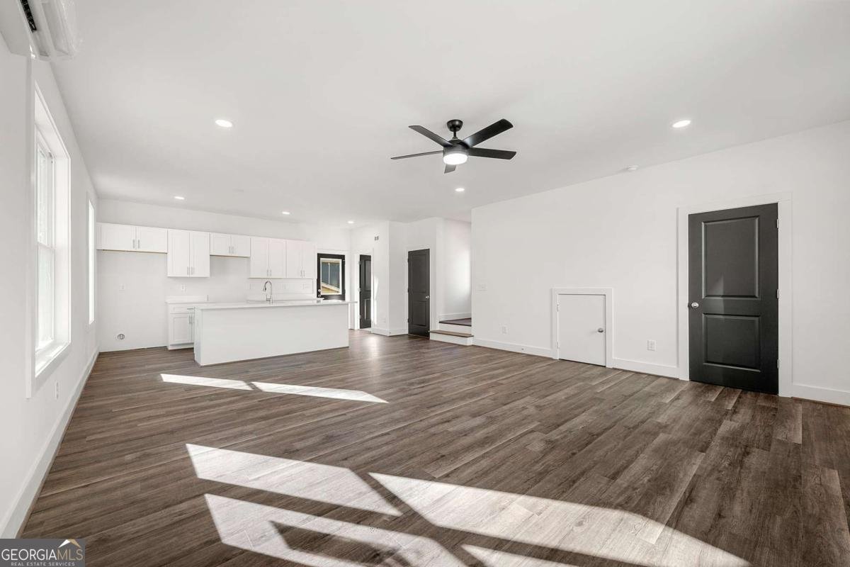 1092 Wedgewood Drive Atlanta - 4