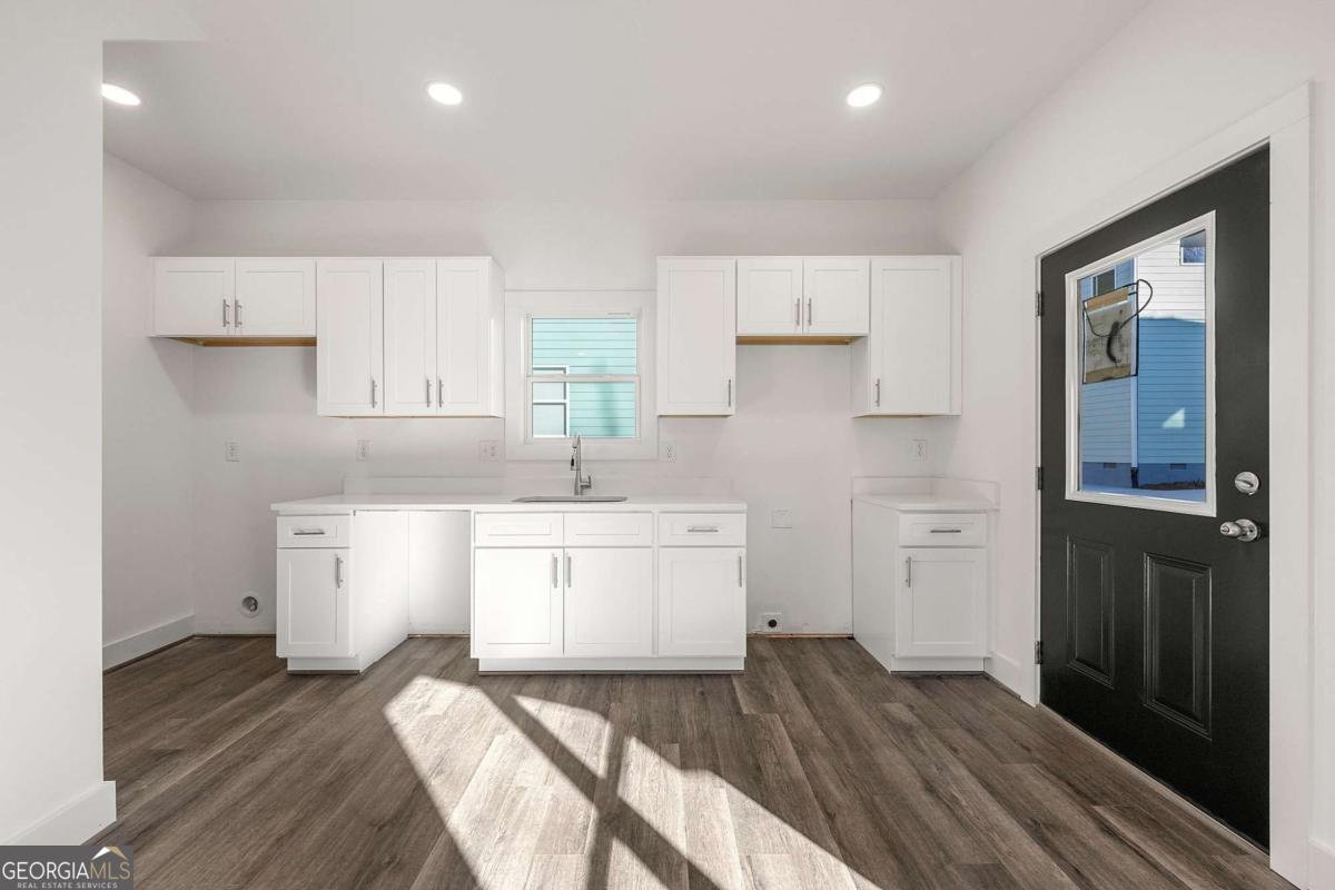 1088 Wedgewood Drive Atlanta - 23