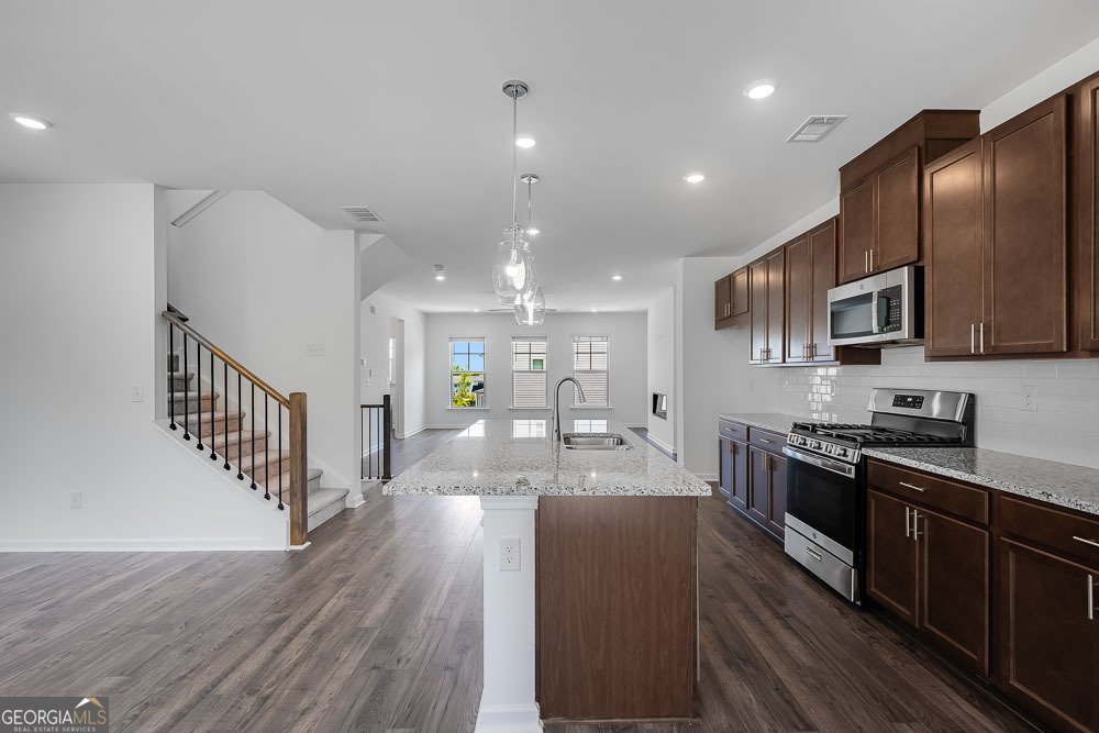 1745 Lansmere Street Marietta - 4