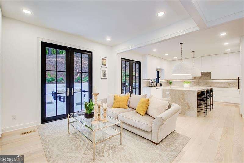 6090 River Chase Circle Atlanta - 8