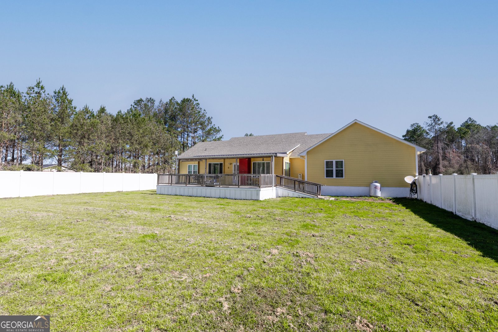 4446 Manor Millwood Road Waycross - 44