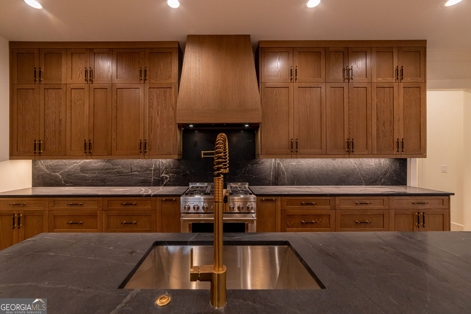 581 Sherwood Road Atlanta - 35