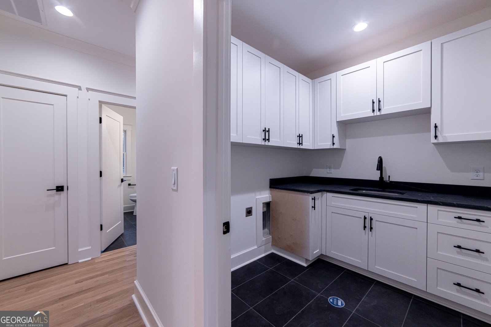 581 Sherwood Road Atlanta - 52