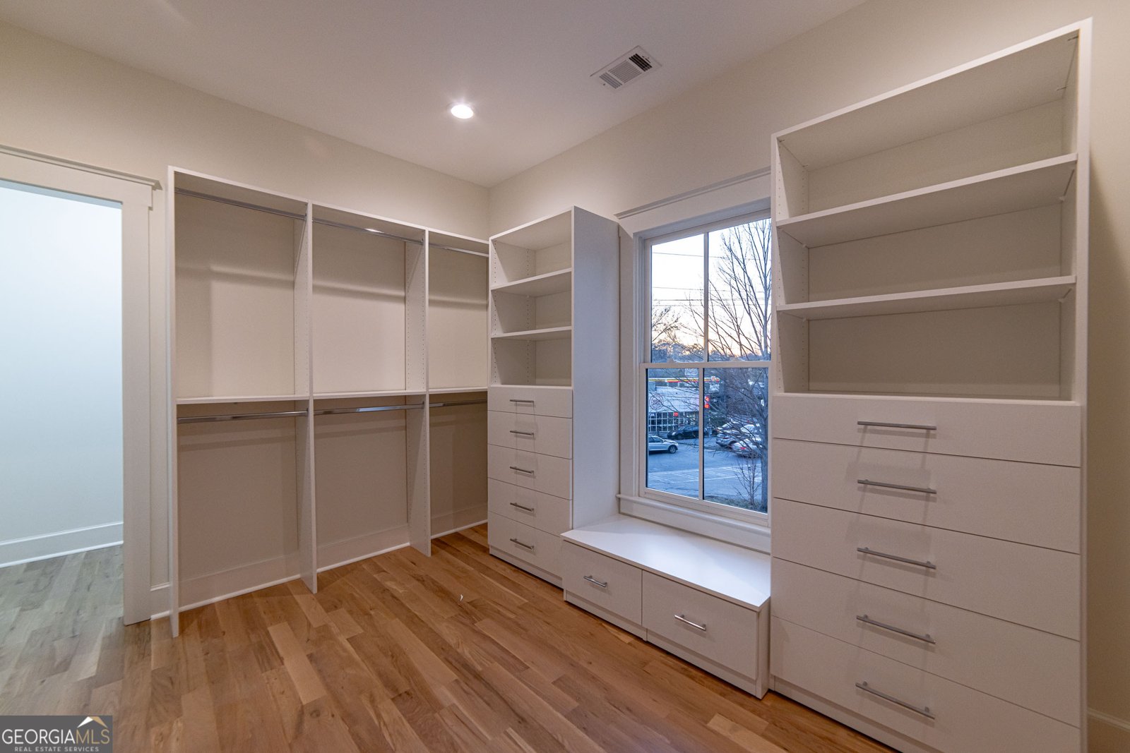 581 Sherwood Road Atlanta - 73