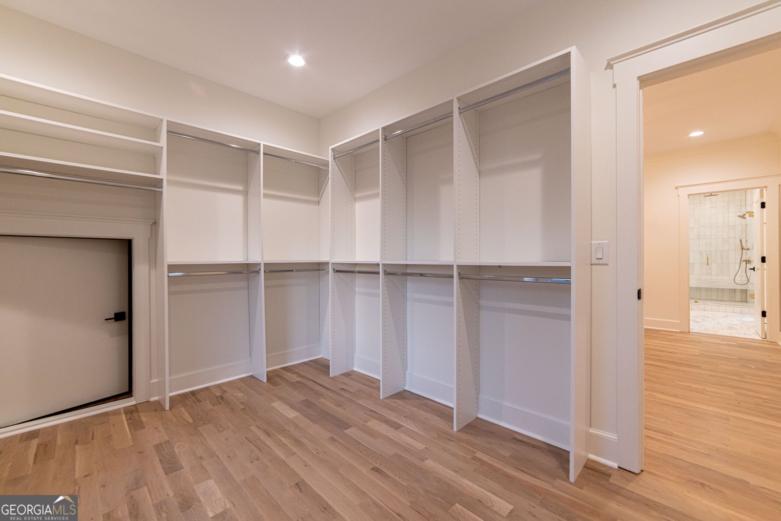581 Sherwood Road Atlanta - 74
