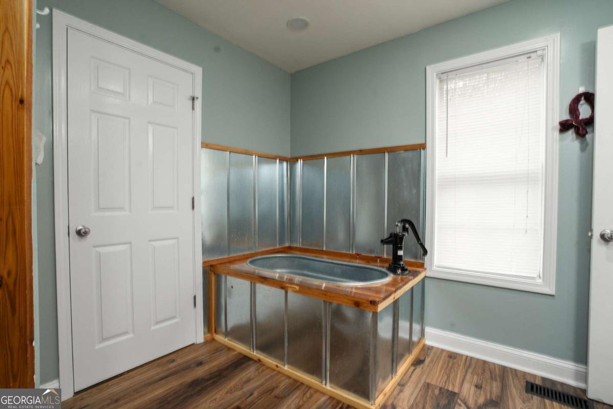 560 Aycock Road Lexington - 37