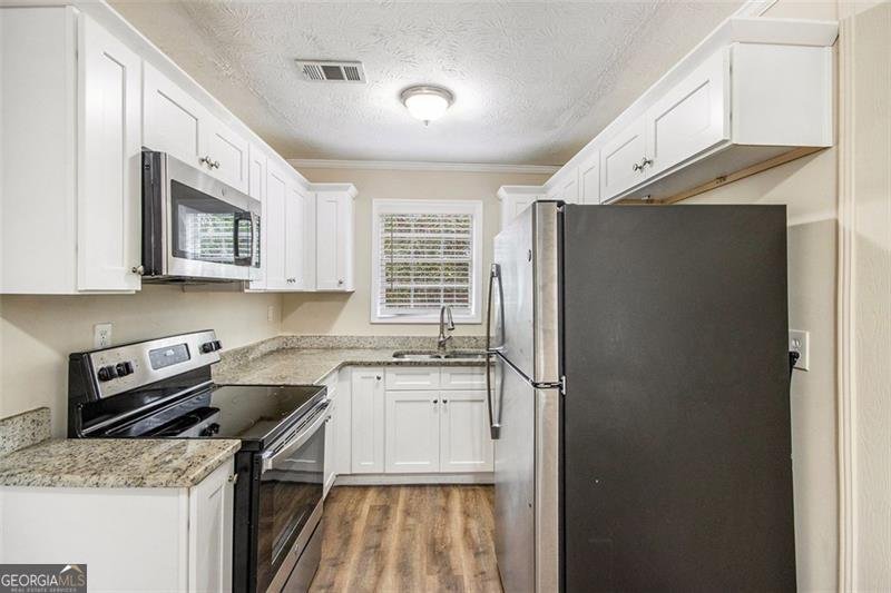 6510 CONNELL Atlanta - 7
