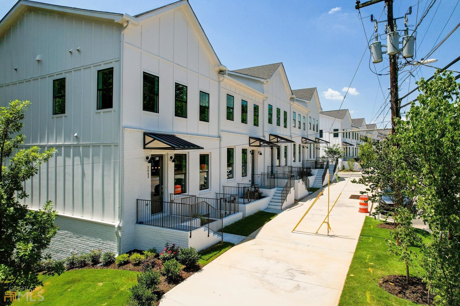 2443 Sycamore Road Atlanta - 1