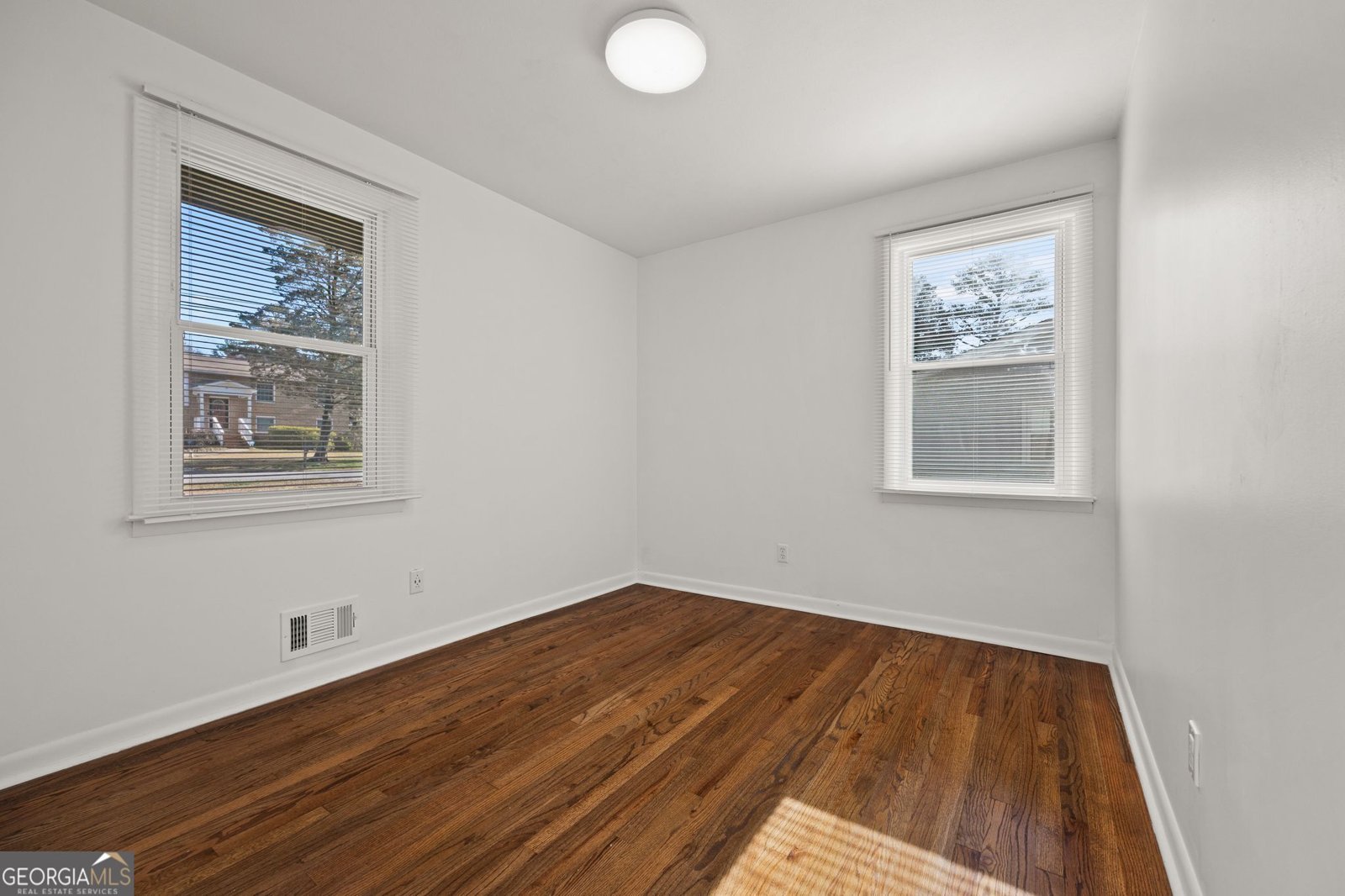 127 Oldenburg Drive Riverdale - 16