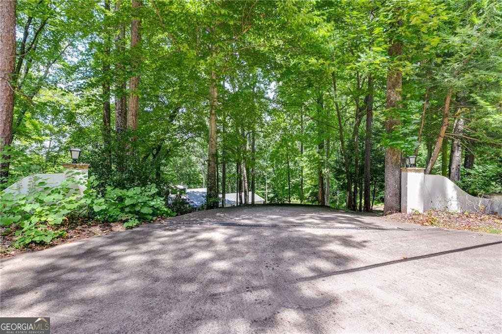 385 Grimes Bridge Road Roswell - 16