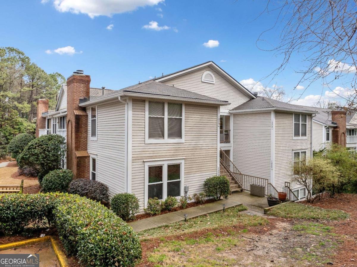 1379 KEYS LAKE Drive Brookhaven - 2