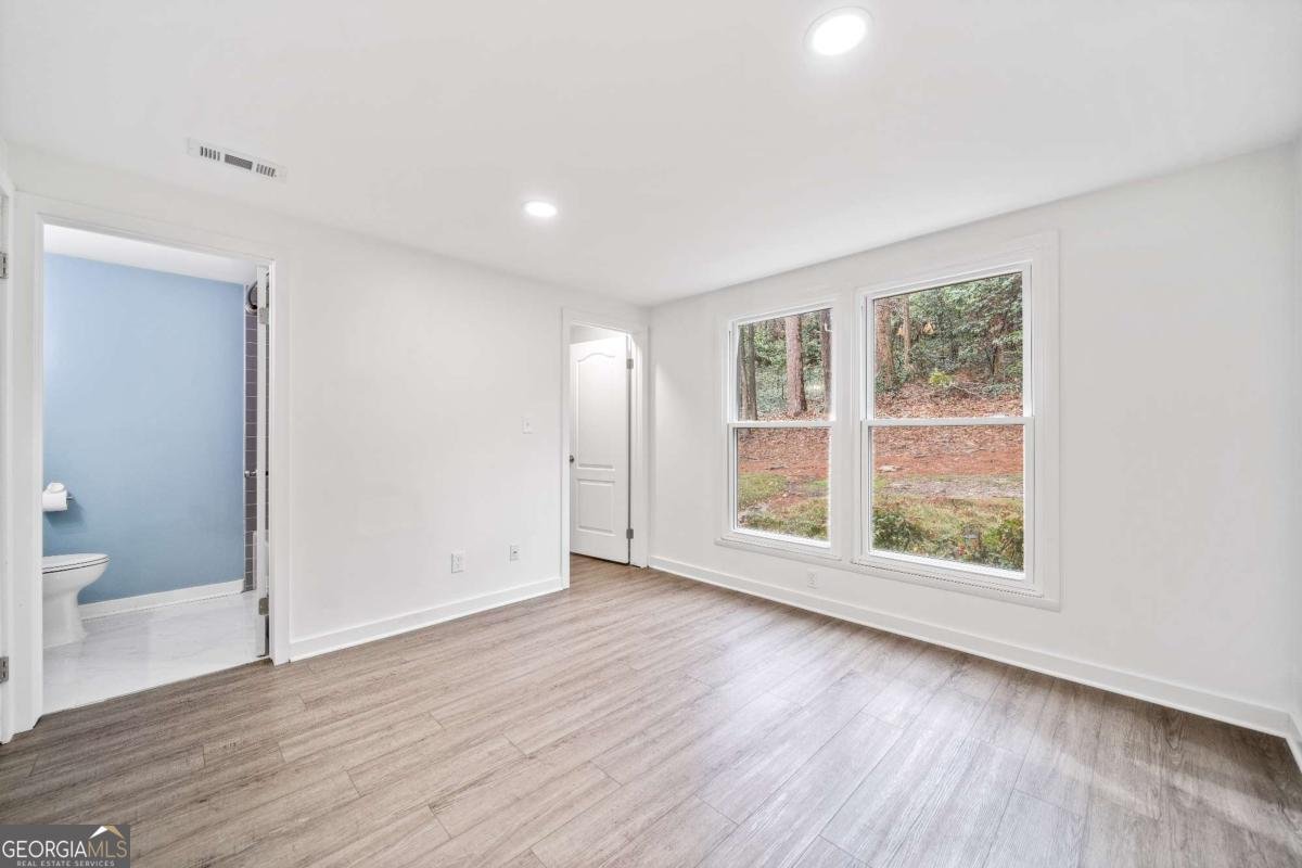 1379 KEYS LAKE Drive Brookhaven - 29