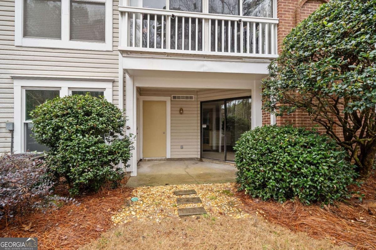 1379 KEYS LAKE Drive Brookhaven - 34
