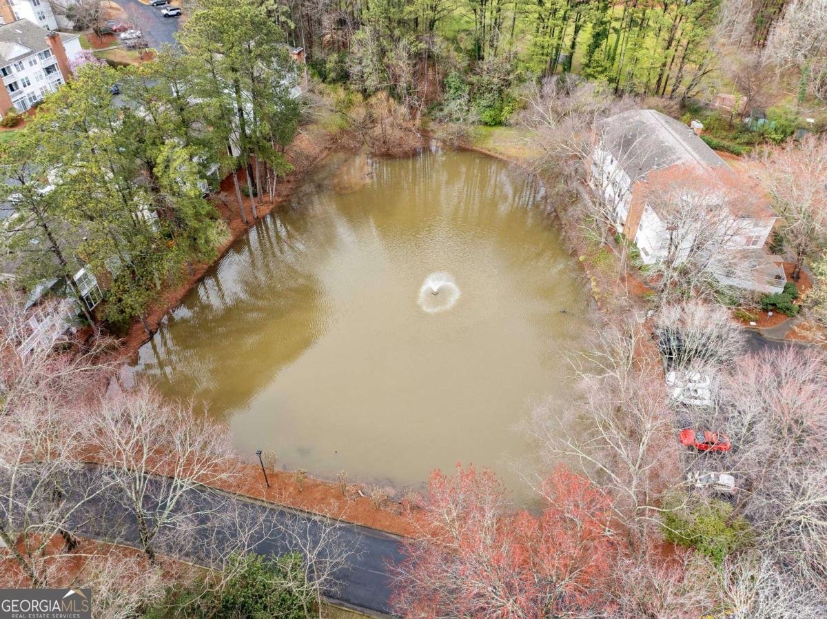 1379 KEYS LAKE Drive Brookhaven - 35