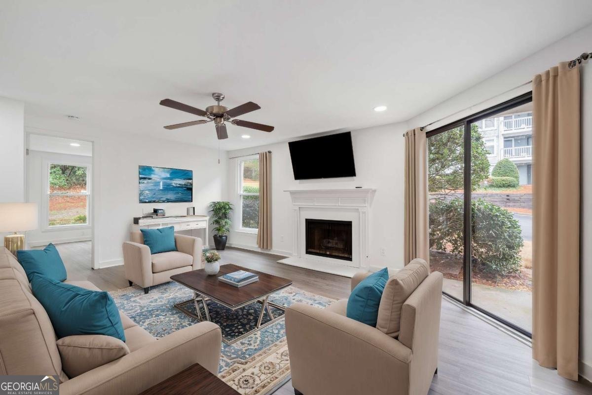 1379 KEYS LAKE Drive Brookhaven - 7