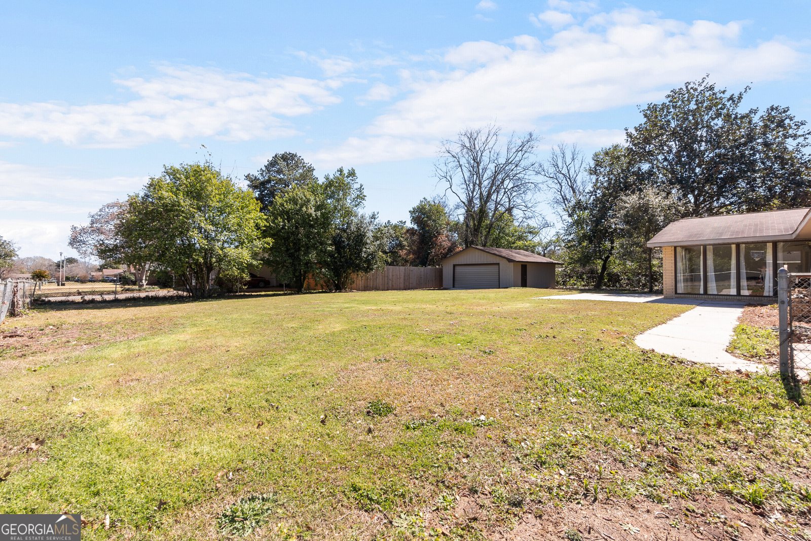 202 Avalon Drive Warner Robins - 32