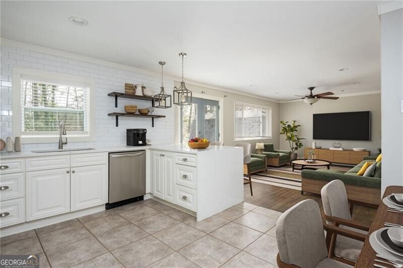 2542 Warwick Circle Atlanta - 4