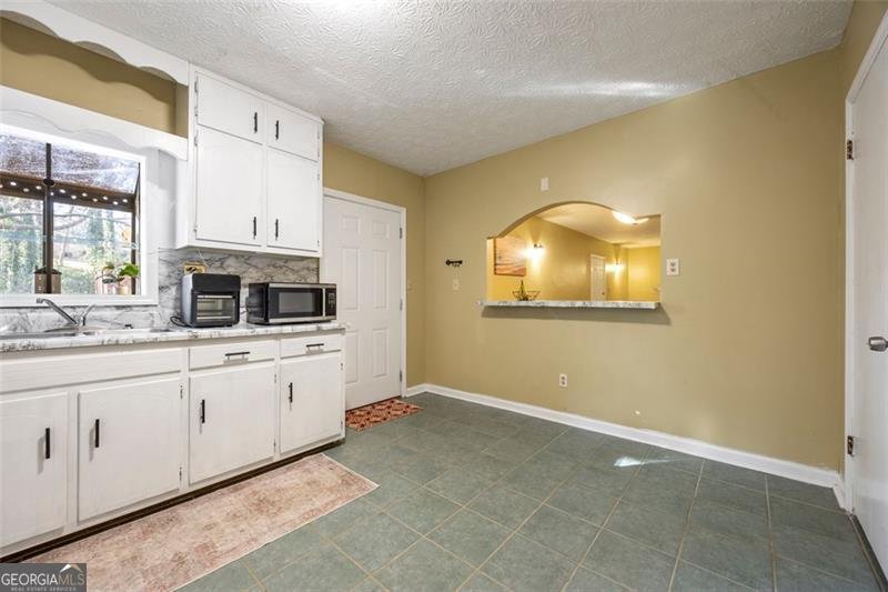 2101 NEWGATE Drive Decatur - 21