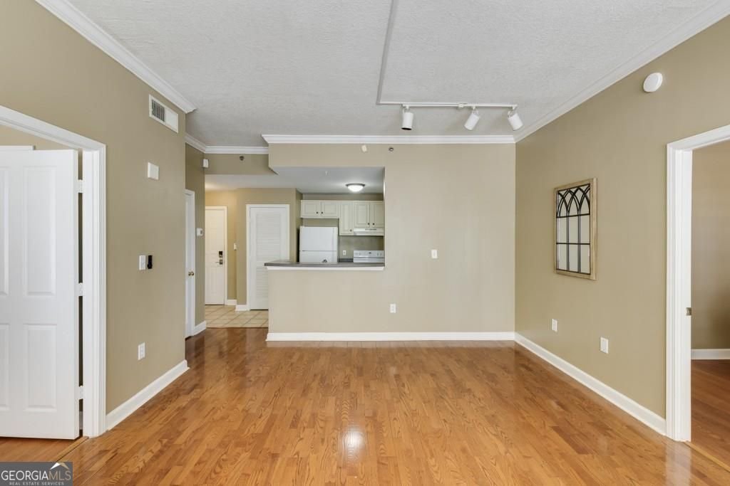 1101 Juniper Street Atlanta - 18