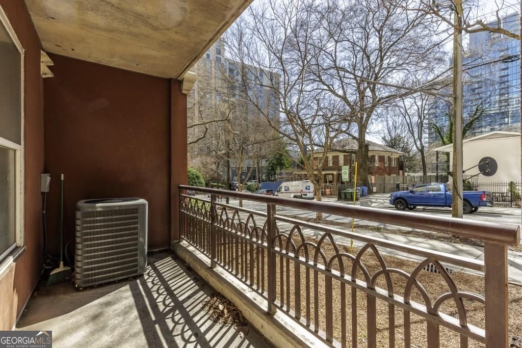 1101 Juniper Street Atlanta - 37