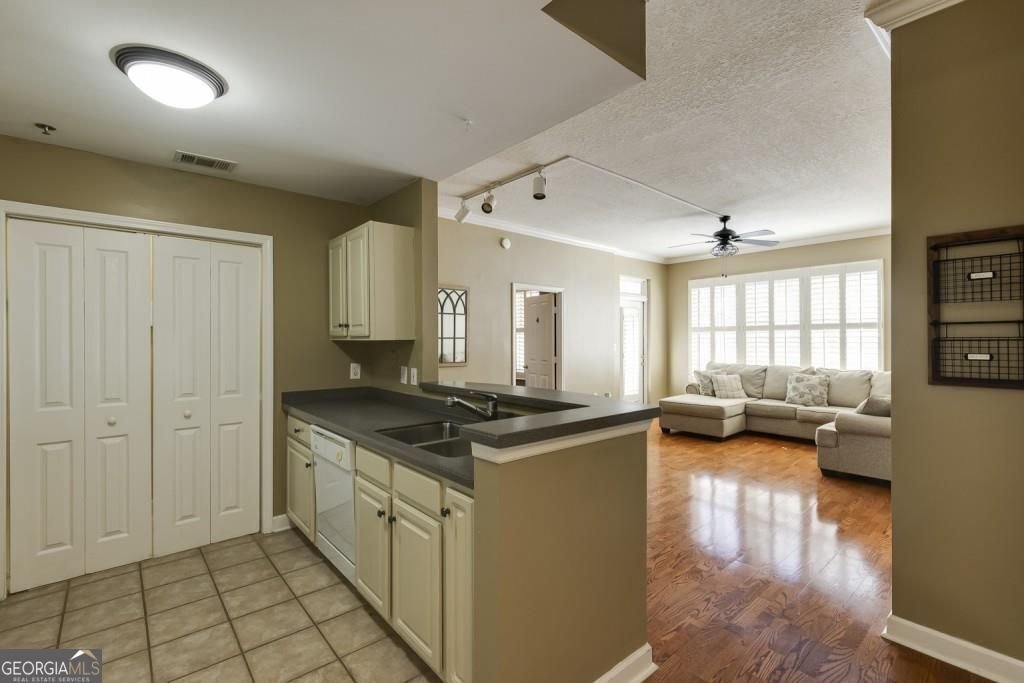 1101 Juniper Street Atlanta - 6