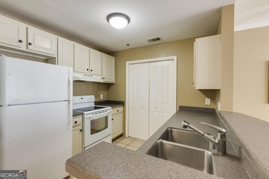 1101 Juniper Street Atlanta - 9