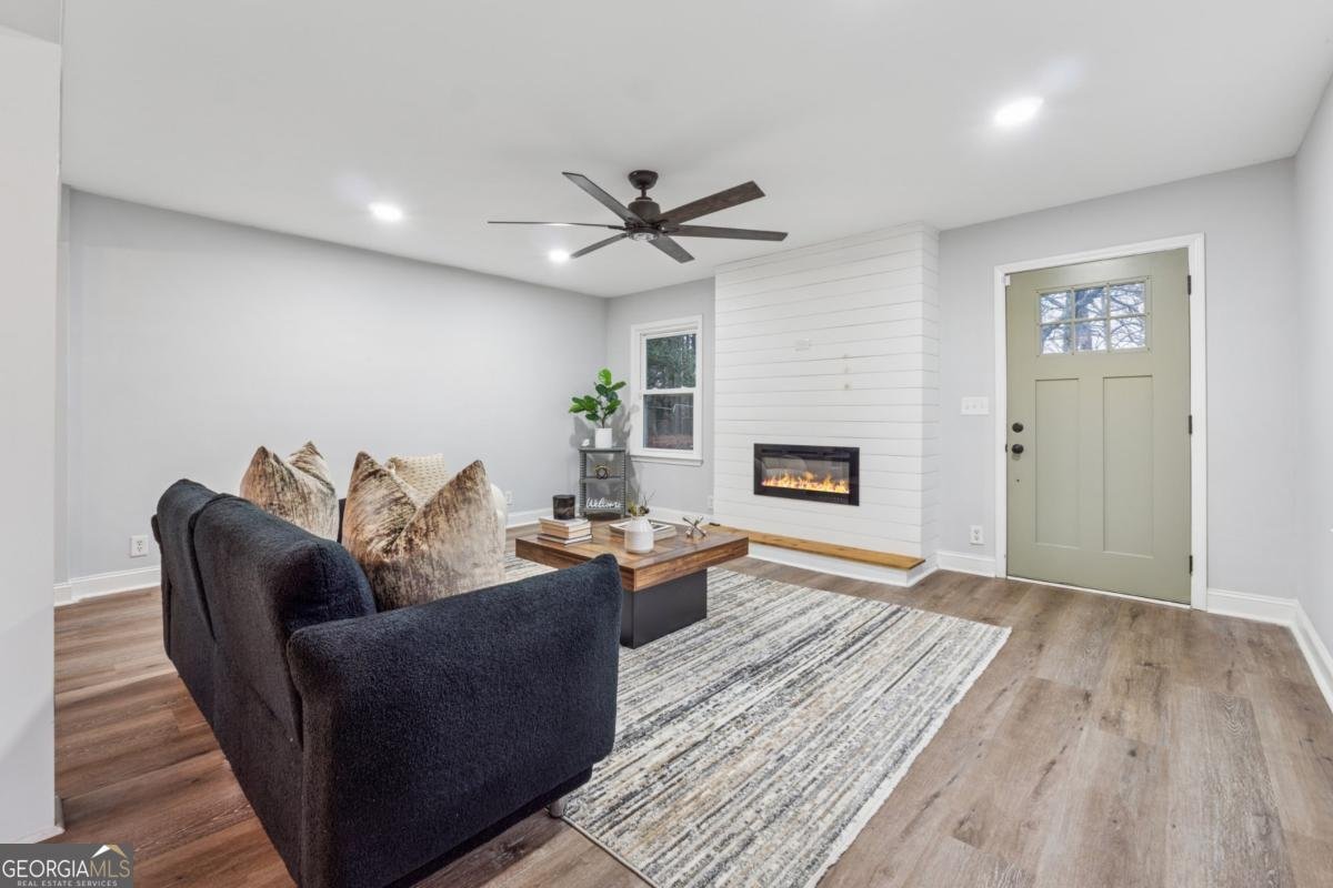 1849 Columbia Place Decatur - 2